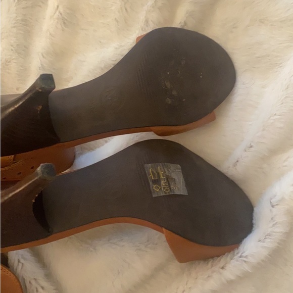 Michael Kors open toe shoes - Picture 3 of 4